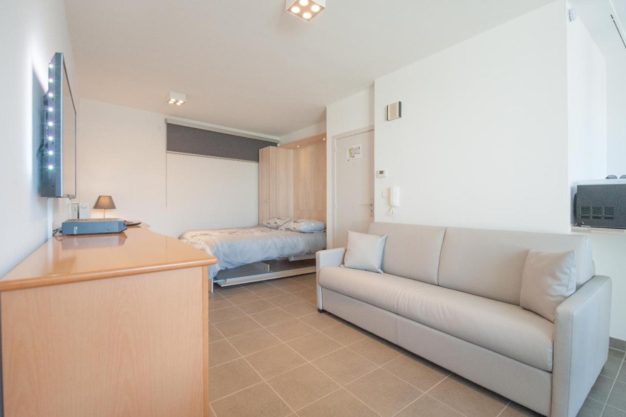Studio Met Groot Zonneterras Centrum Oostende Exterior photo